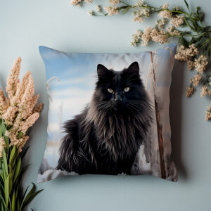 P04 - Poduszka - Czarny kot na zimowym tle (biel) 2