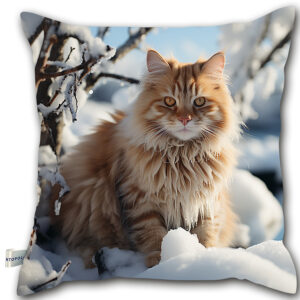 P13 - Poduszka - Złoty kot na zimowym tle
